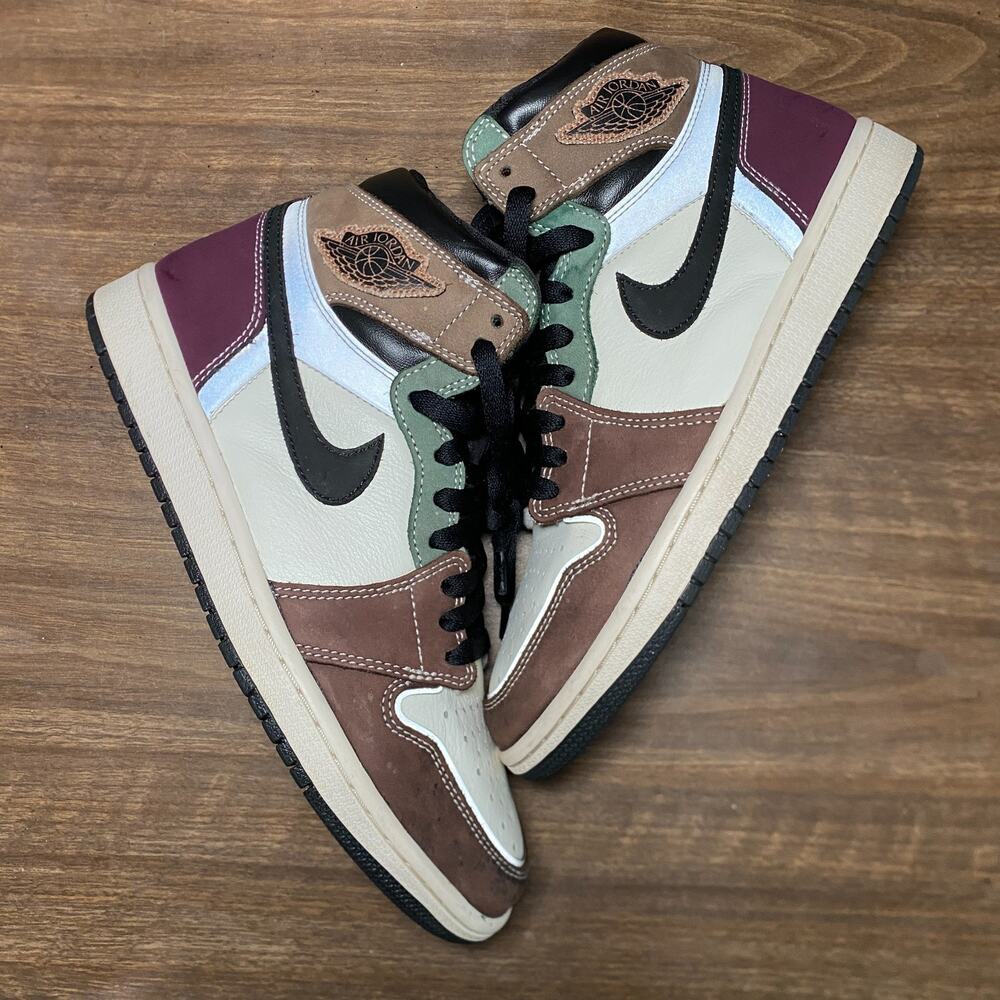 Men's Air Jordan 1 Retro High OG Hand Crafted Size 8 Sneakers (DH3097-001)